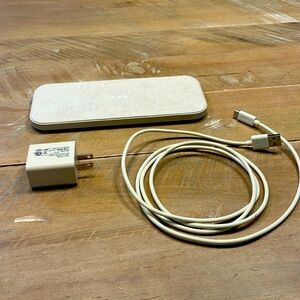 Courant linen phone charger pad.  Dual device charging pad.  Fully functioning!